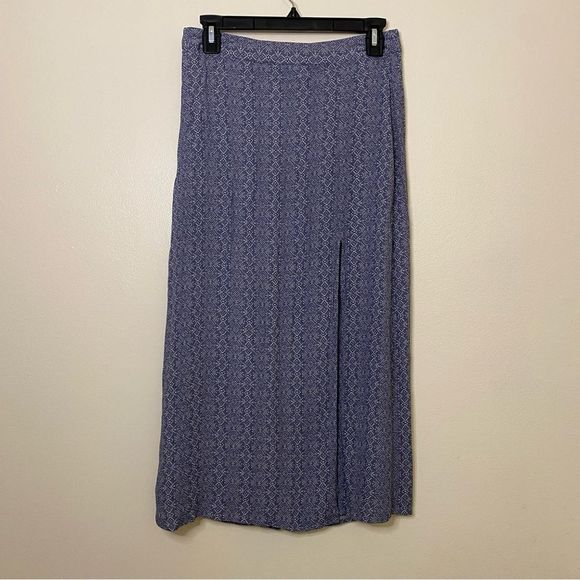 Forever 21 Ornate Print Skirt - Picture 4 of 8